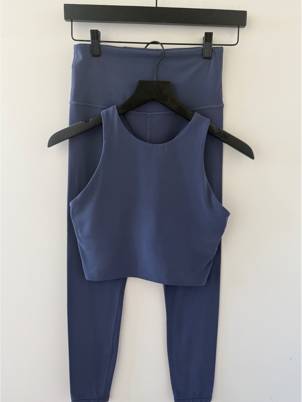 Athleta Eggplant Blue High-Waisted XS Leggings & Racerback Crop S Tank-Top Set
